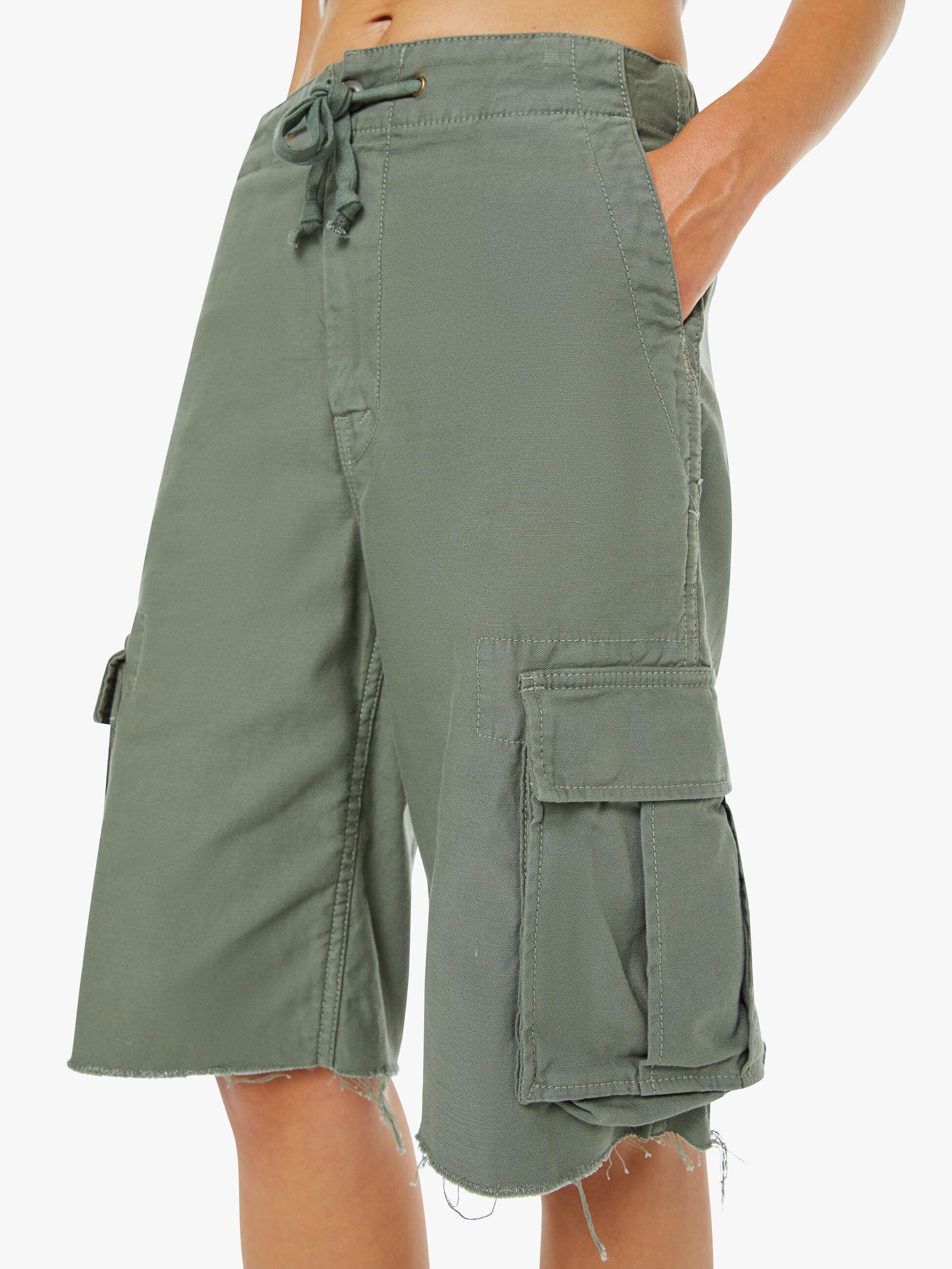 Mother Denim The Free Fall Short Fray