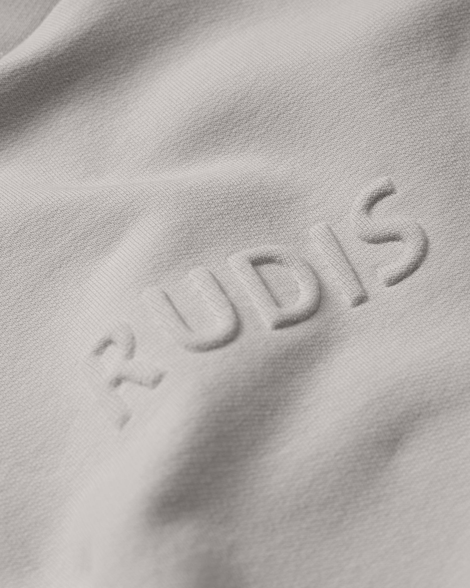 RUDIS RUDIS Embossed Wordmark Women's Sleeveless Crop Hoodie - Conquer Every Challenge