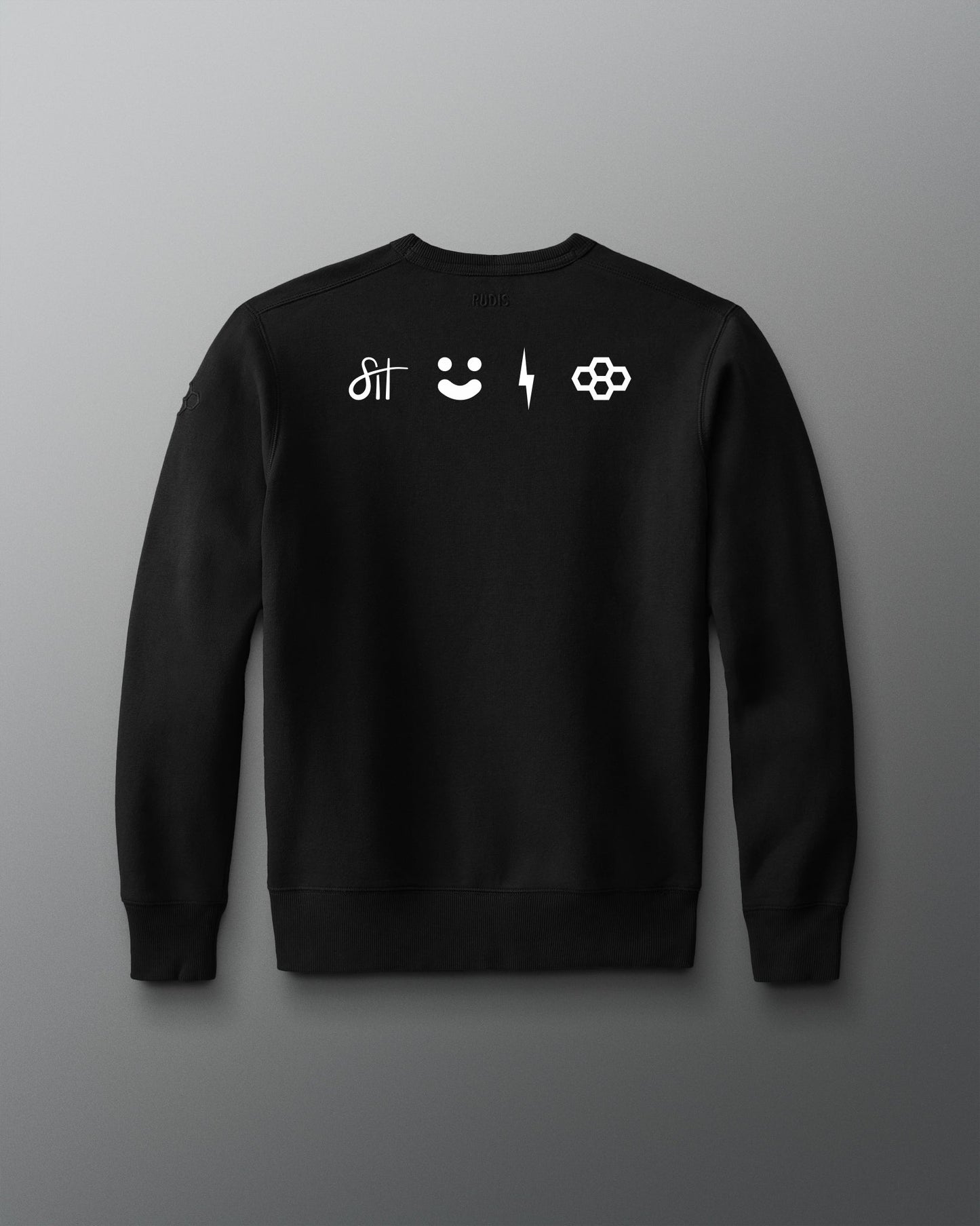 RUDIS Sarah Hildebrandt Crew – Classic. Confident.