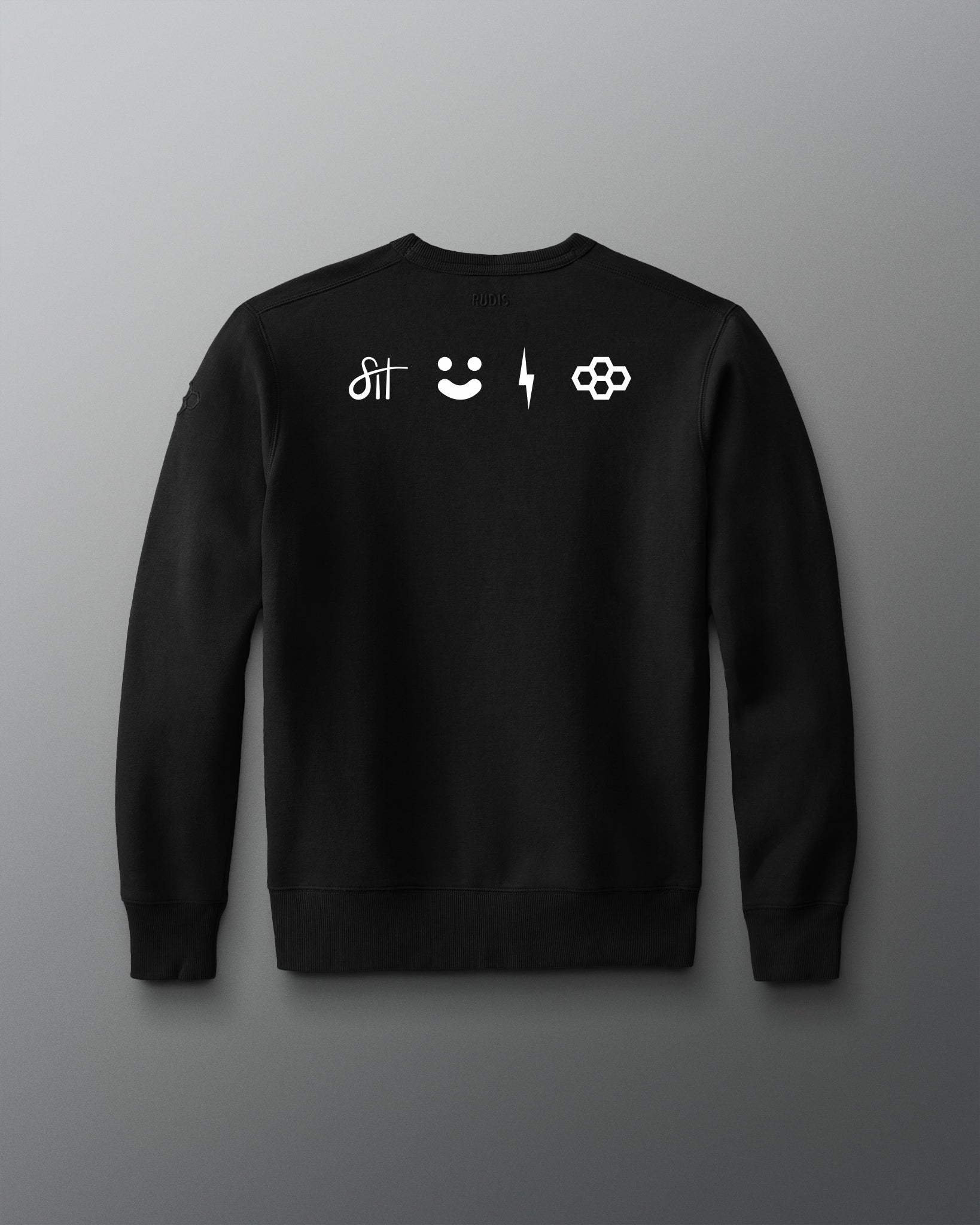 RUDIS Sarah Hildebrandt Crew – Classic. Confident.