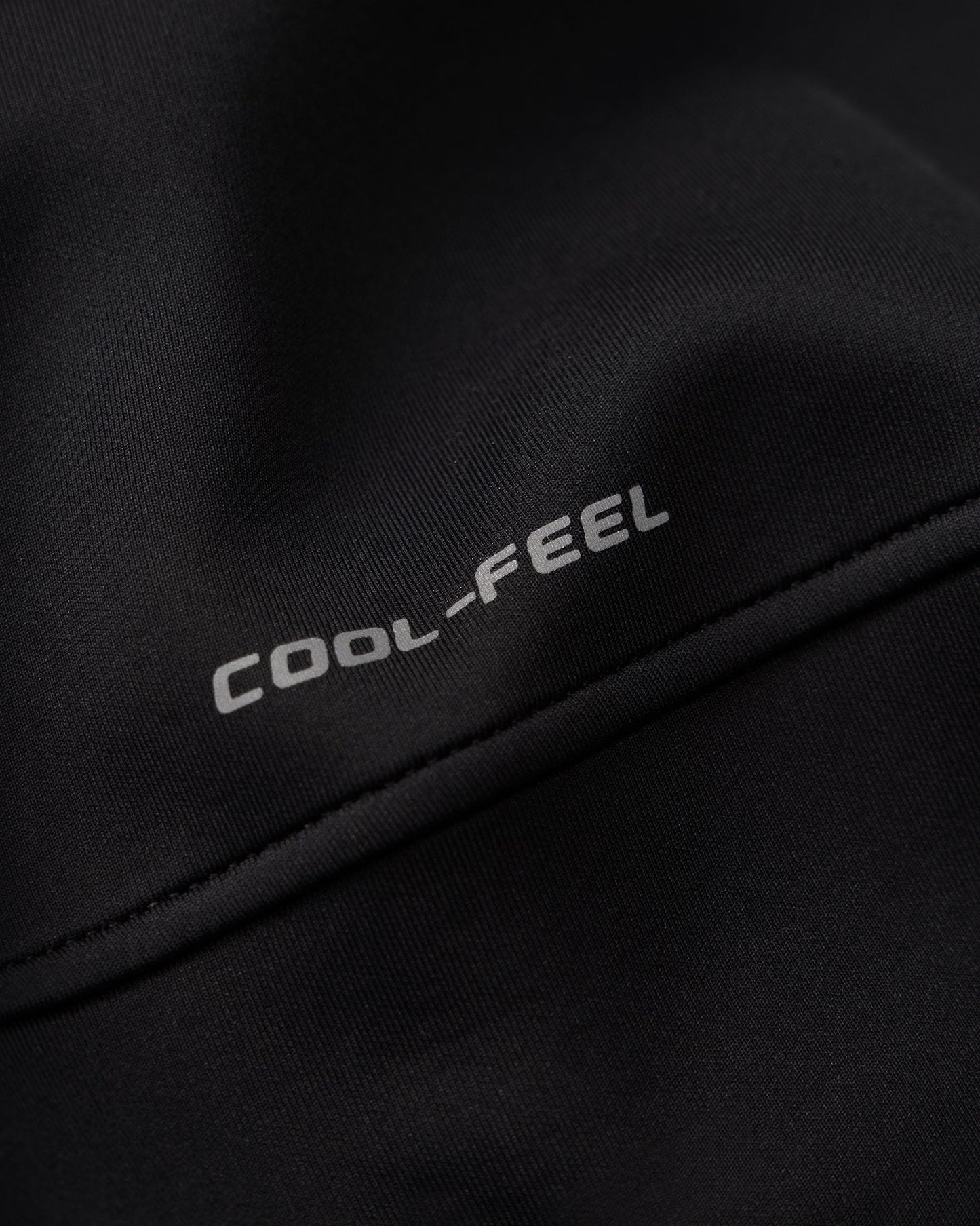 RUDIS RUDIS COOL-FEEL Crewneck - Black - Conquer Comfort with Style