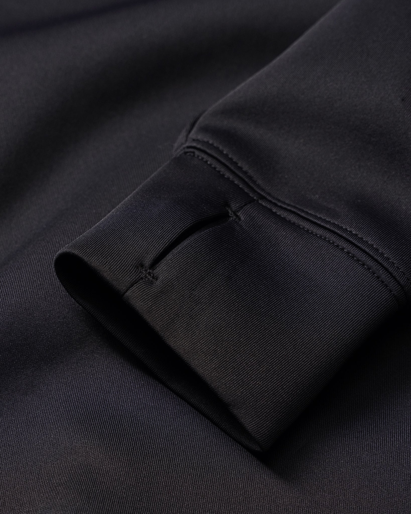 RUDIS RUDIS COOL-FEEL Women's Crop Hoodie - Dominate Your Post-Workout Look