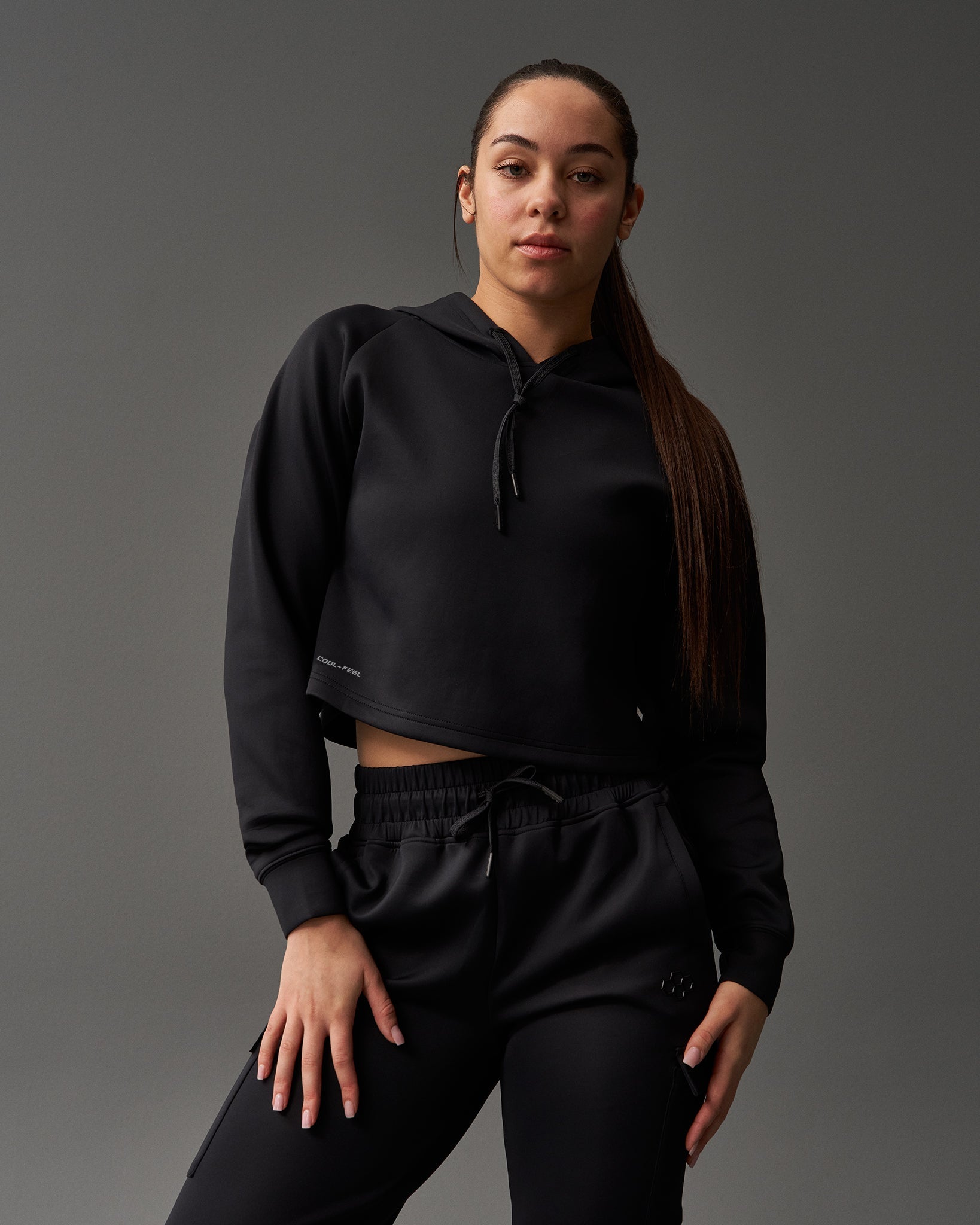 RUDIS RUDIS COOL-FEEL Women's Crop Hoodie - Redefine Post-Workout Style