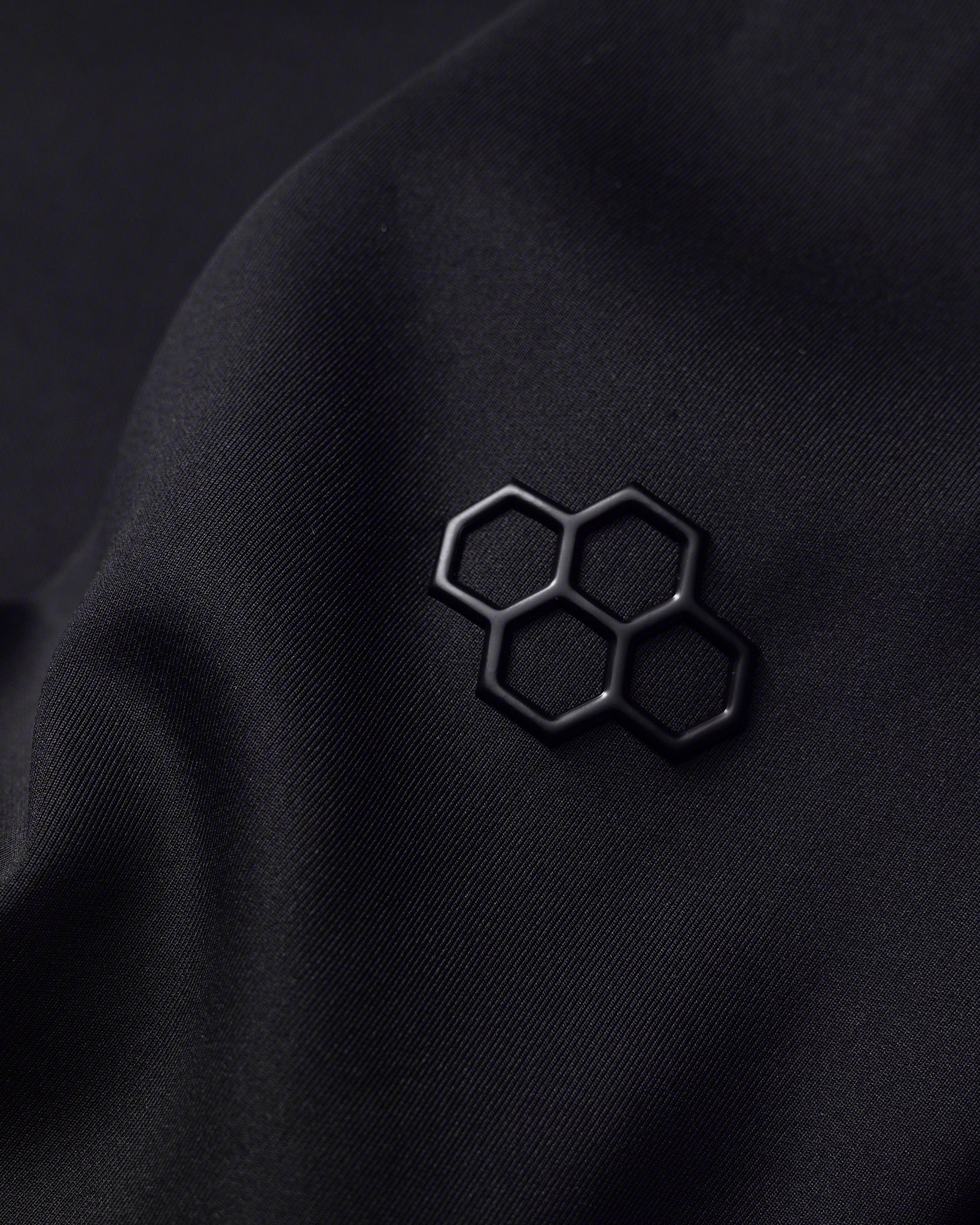 RUDIS RUDIS COOL-FEEL Women's Crop Hoodie - Redefine Post-Workout Style